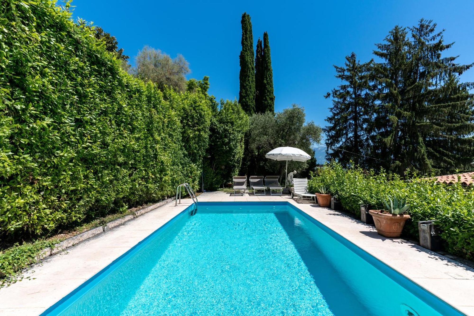 Casa Belvedere ตอสโกลาโน มาแดร์โน ภายนอก รูปภาพ