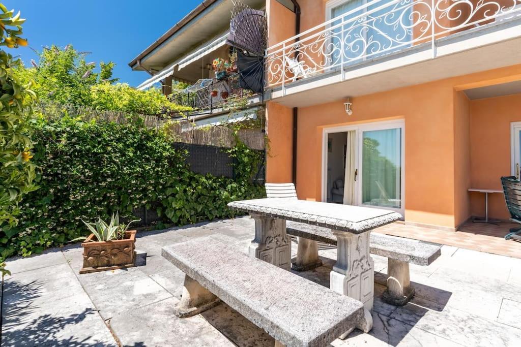 Casa Belvedere ตอสโกลาโน มาแดร์โน ภายนอก รูปภาพ