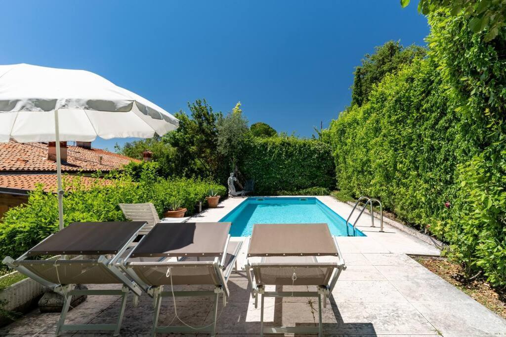 Casa Belvedere ตอสโกลาโน มาแดร์โน ภายนอก รูปภาพ